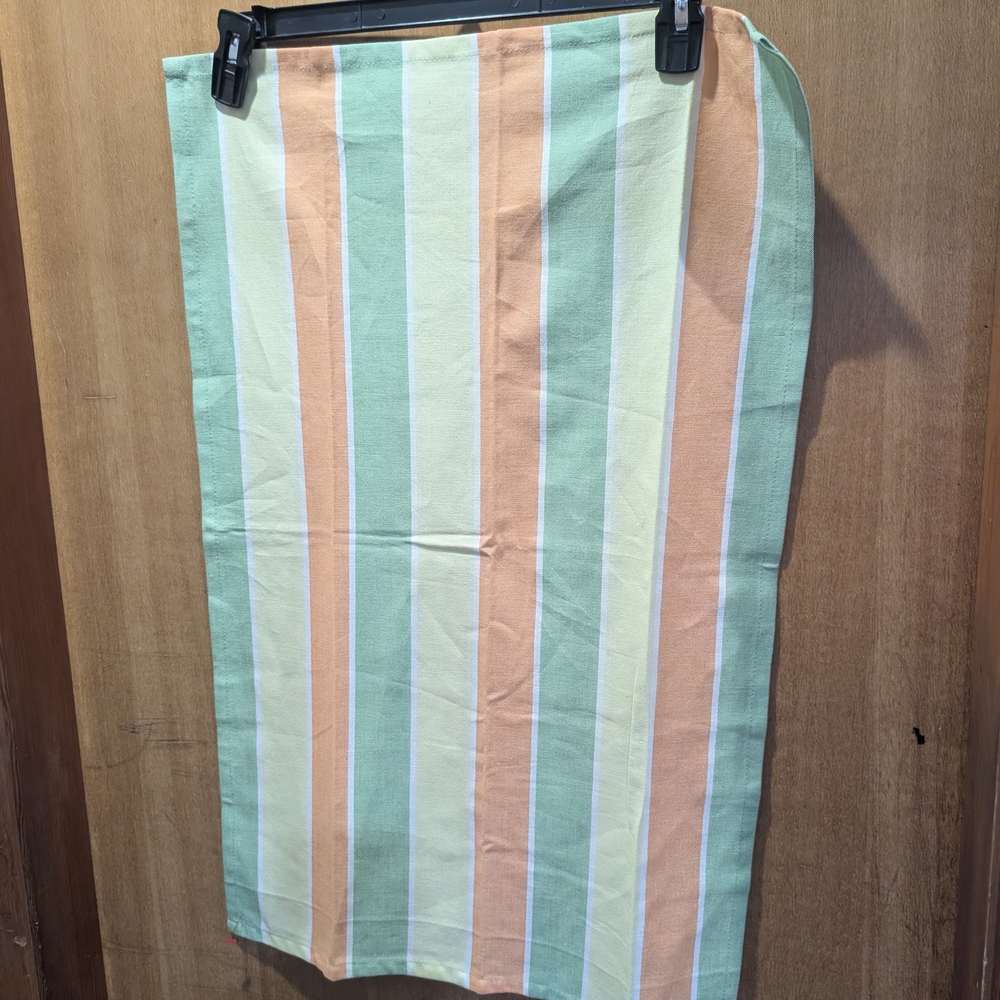 The Pampered Chef Pastel Striped Kitchen Towel